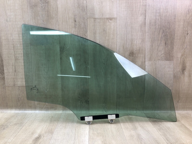 Стекло двери переднее правое ACURA TLX 17-20 73300-TZ3-A00 Б/У