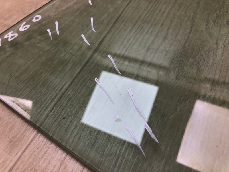 Стекло двери переднее левое AVENSIS 08-18 Стекло двери переднее левое AVENSIS 08-18