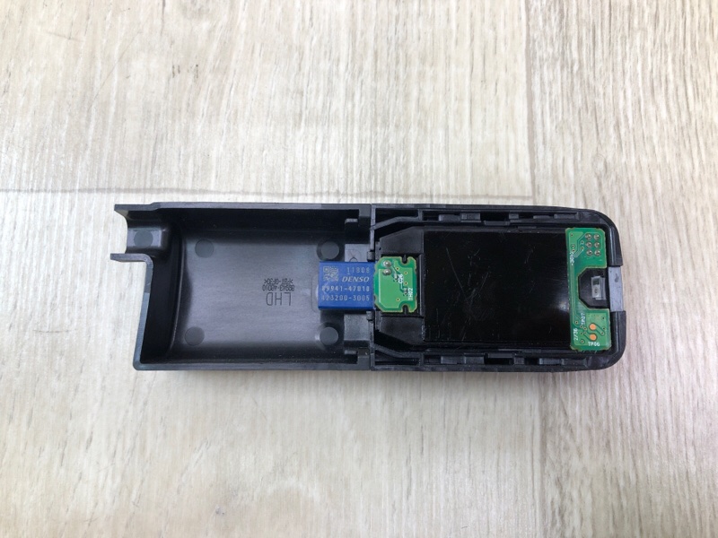 Датчик дождя RX350/450 15-22 Датчик дождя RX350/450 15-22