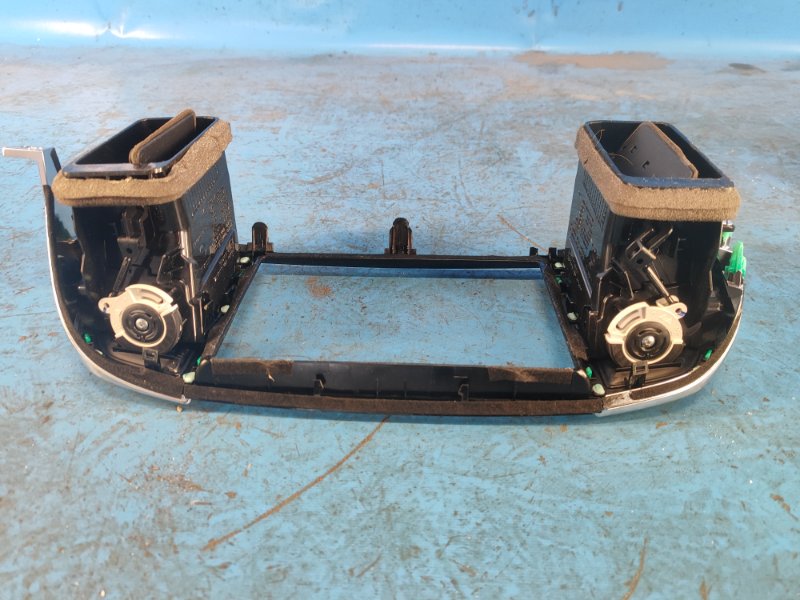 Дефлектор воздушный передний QX50 18- 2023 2.0 KR20DDET Дефлектор воздушный передний QX50 18- 2023 2.0 KR20DDET