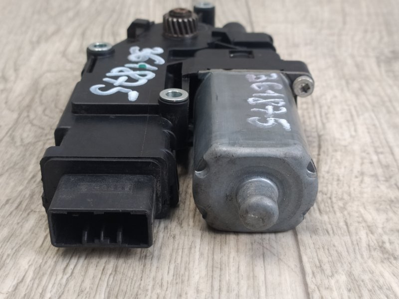 Моторчик люка ACURA ILX 12-16 Седан 1.5 HYBRID Моторчик люка ACURA ILX 12-16 Седан 1.5 HYBRID