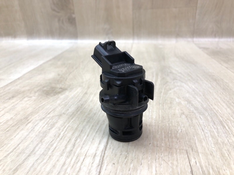 Насос омывателя стекла TOYOTA COROLLA 150 06-13 85330-71010 Б/У