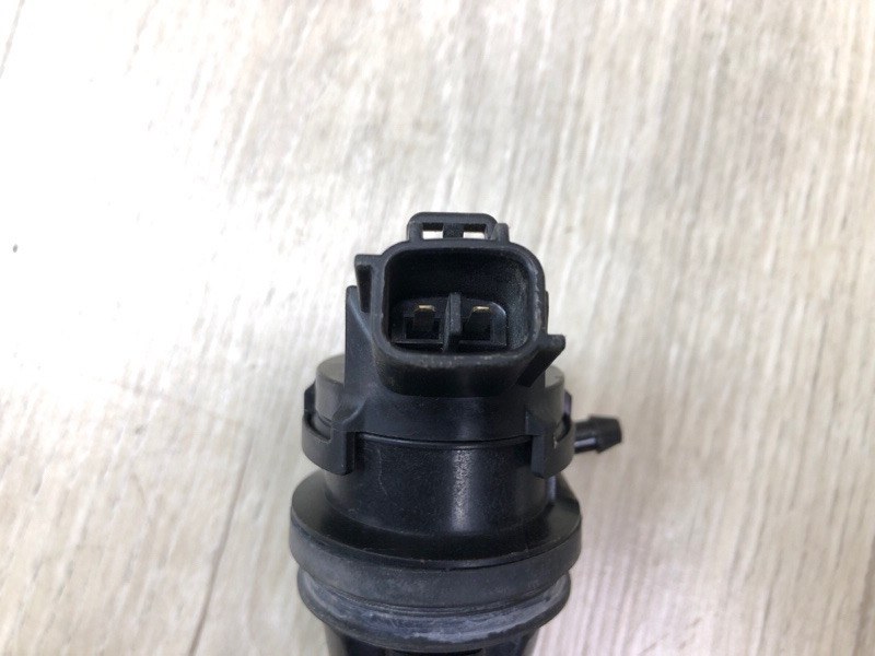 Насос омывателя стекла COROLLA 150 06-13