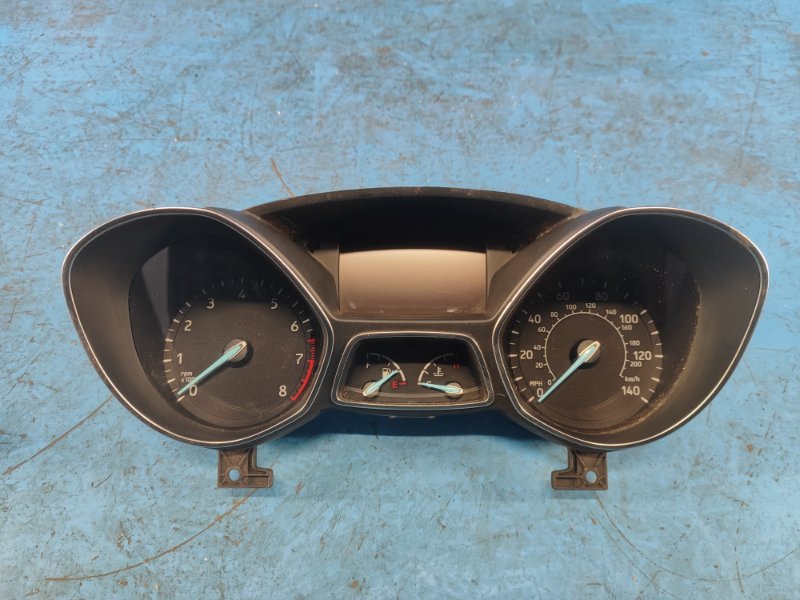 Запчасть панель приборов FORD ESCAPE 12-19 GJ5T-10849-TF Б/У Панель приборов FORD ESCAPE 12-19 GJ5T-10849-TF Б/У