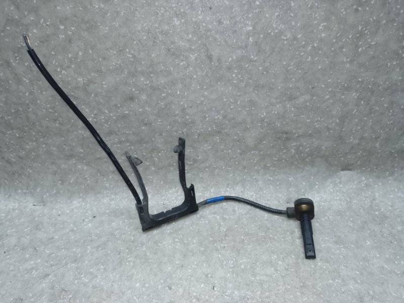 Запчасть датчик abs передний правый MITSUBISHI OUTLANDER XL 05-13 2007 3.0 6B31 4670A576 Б/У Датчик ABS передний правый MITSUBISHI OUTLANDER XL 05-13 2007 3.0 6B31 4670A576 Б/У