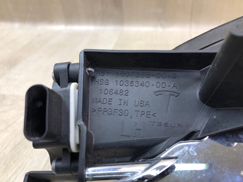 Жалюзи радиатора левые MODEL S 12-