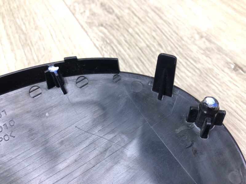 Эмблема передняя LAND CRUISER 200 08-21 Эмблема передняя LAND CRUISER 200 08-21