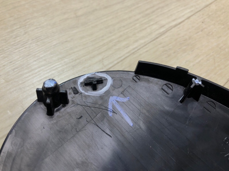 Эмблема передняя LAND CRUISER 200 08-21 Эмблема передняя LAND CRUISER 200 08-21