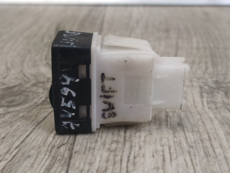 Кнопка SWIFT 04-11 Кнопка SWIFT 04-11