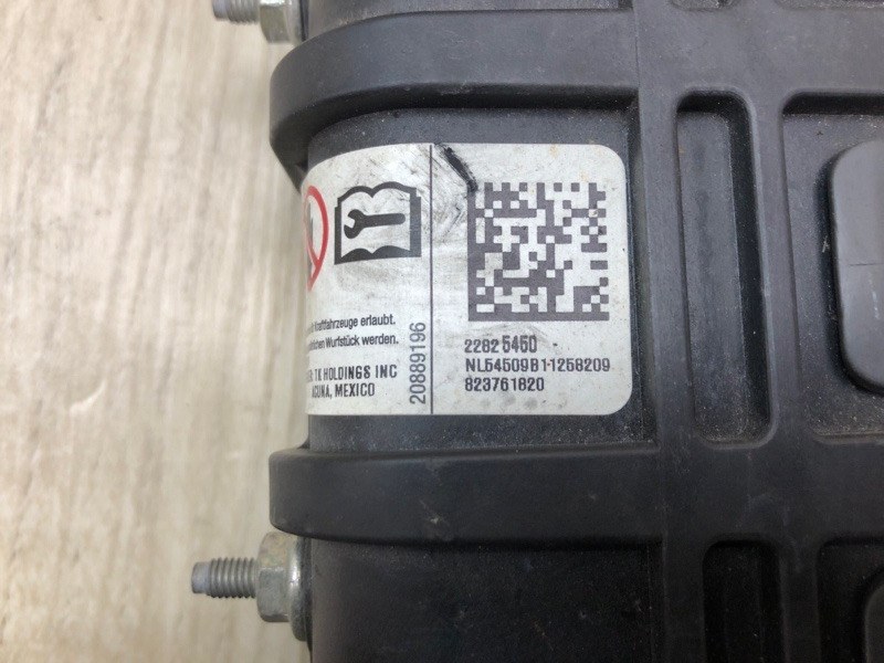 Подушка безопасности в колени правая VOLT 10-15 Подушка безопасности в колени правая VOLT 10-15