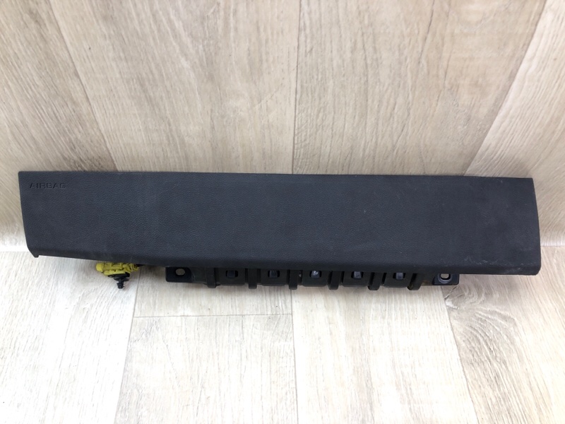 Запчасть подушка безопасности в колени левая CHEVROLET VOLT 10-15 22821936 Б/У Подушка безопасности в колени левая CHEVROLET VOLT 10-15 22821936 Б/У