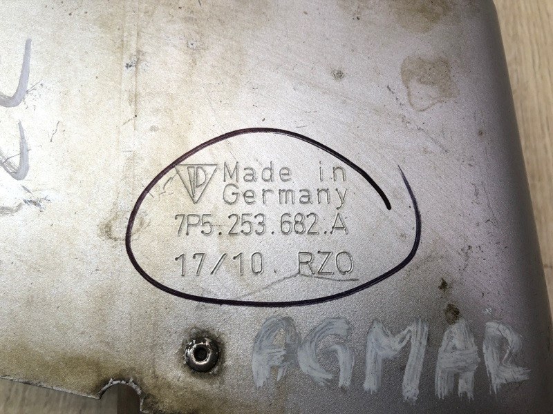 Насадка на глушитель правая CAYENNE 10-18 Насадка на глушитель правая CAYENNE 10-18