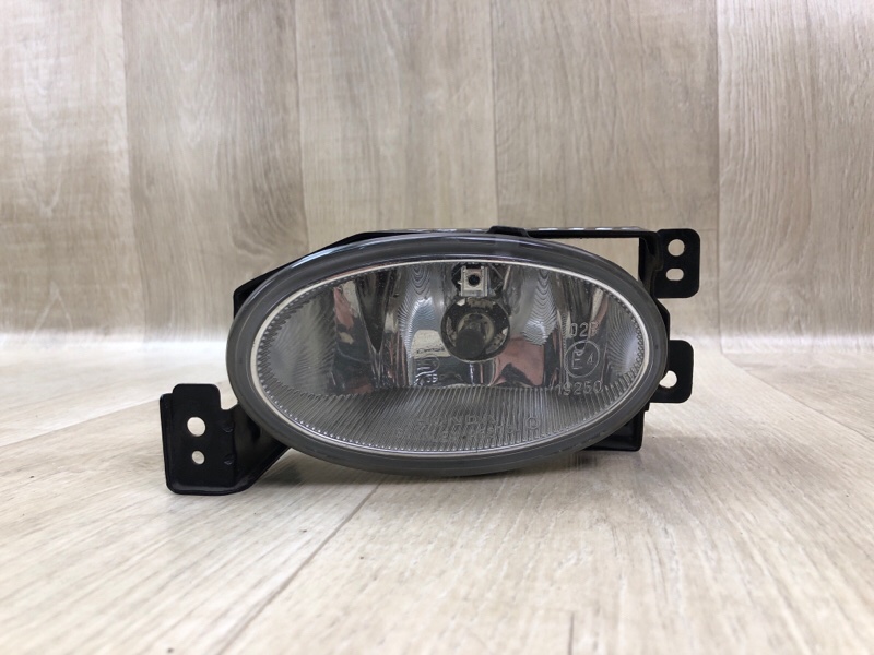 Запчасть противотуманная фара левая HONDA ACCORD CL7 / TSX 03-08 33951-SEA-G51 Б/У Противотуманная фара левая HONDA ACCORD CL7 / TSX 03-08 33951-SEA-G51 Б/У