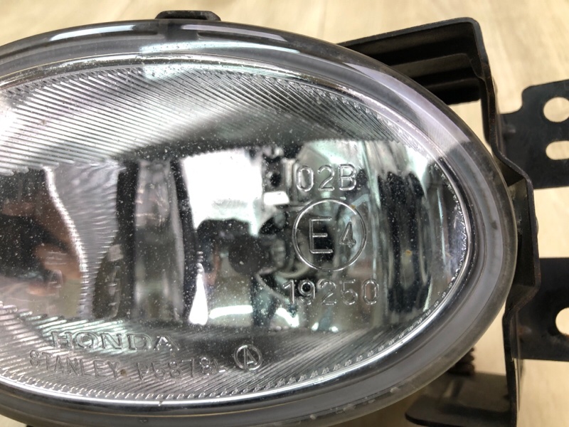 Противотуманная фара левая ACCORD CL7 / TSX 03-08 Противотуманная фара левая ACCORD CL7 / TSX 03-08