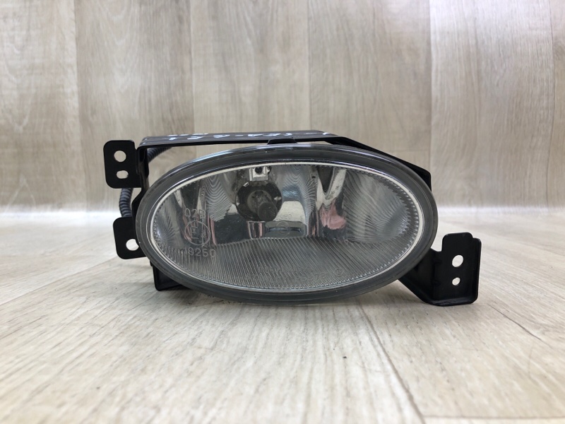 Запчасть противотуманная фара правая HONDA ACCORD CL7 / TSX 03-08 33901-SEA-G51 Б/У Противотуманная фара правая HONDA ACCORD CL7 / TSX 03-08 33901-SEA-G51 Б/У