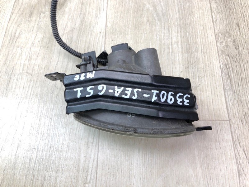 Противотуманная фара правая ACCORD CL7 / TSX 03-08 Противотуманная фара правая ACCORD CL7 / TSX 03-08