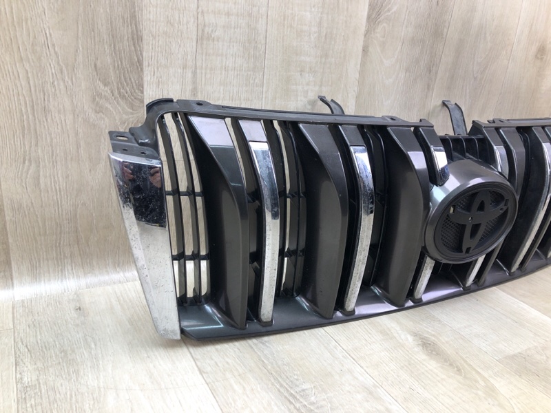 Решетка радиатора TOYOTA LAND CRUISER PRADO 150 09-17 Решетка радиатора TOYOTA LAND CRUISER PRADO 150 09-17