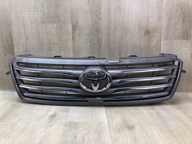 Запчасть решетка радиатора TOYOTA RAV4 05-12 53101-42361 Б/У Решетка радиатора TOYOTA RAV4 05-12 53101-42361 Б/У