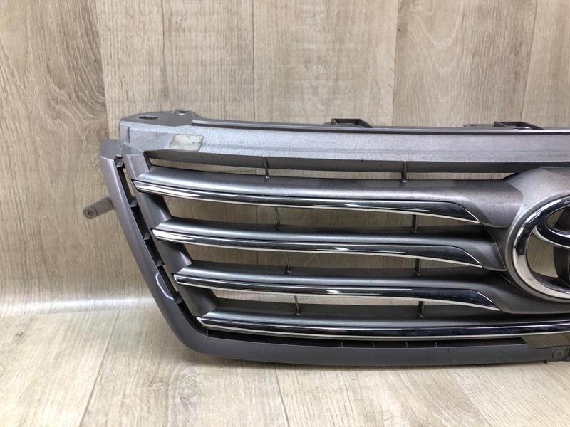 Решетка радиатора RAV4 05-12 Решетка радиатора RAV4 05-12