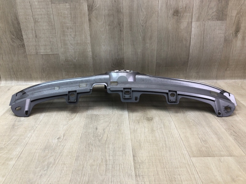 Решетка радиатора RAV4 05-12 Решетка радиатора RAV4 05-12