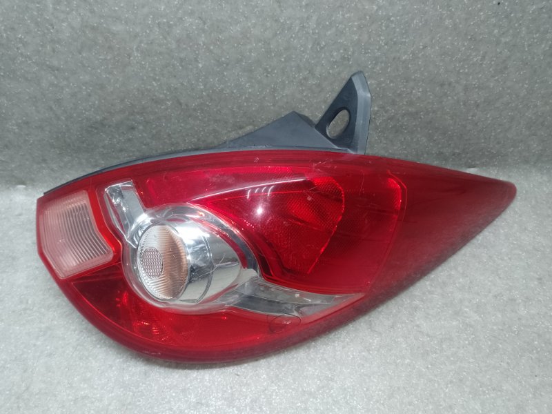 Фонарь наружный правый NISSAN TIIDA/VERSA C11 04-11 26550-1JY0A Б/У