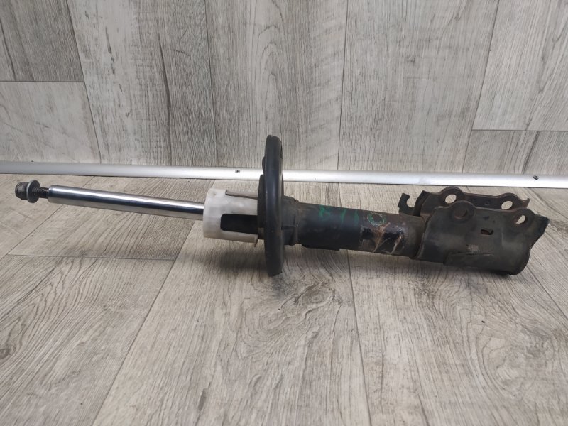 Амортизатор передний левый FORD FIESTA 08-17 2017 1.6 C16HDEZ D2BZ-18124-A Б/У