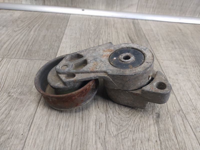 Натяжитель ремня генератора MITSUBISHI L200 06-14