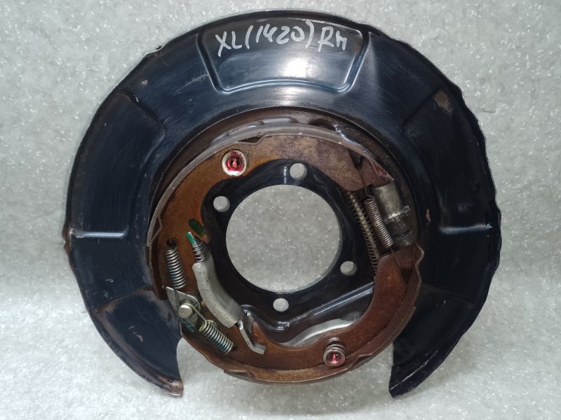 Тормозной механизм задний правый MITSUBISHI OUTLANDER XL 05-13 2007 3.0 6B31 4800A026 Б/У