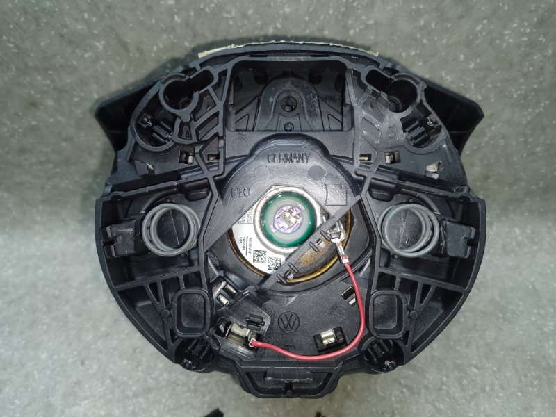 Подушка безопасности в руль VOLKSWAGEN PASSAT CC 08-12 2.0 CCTA