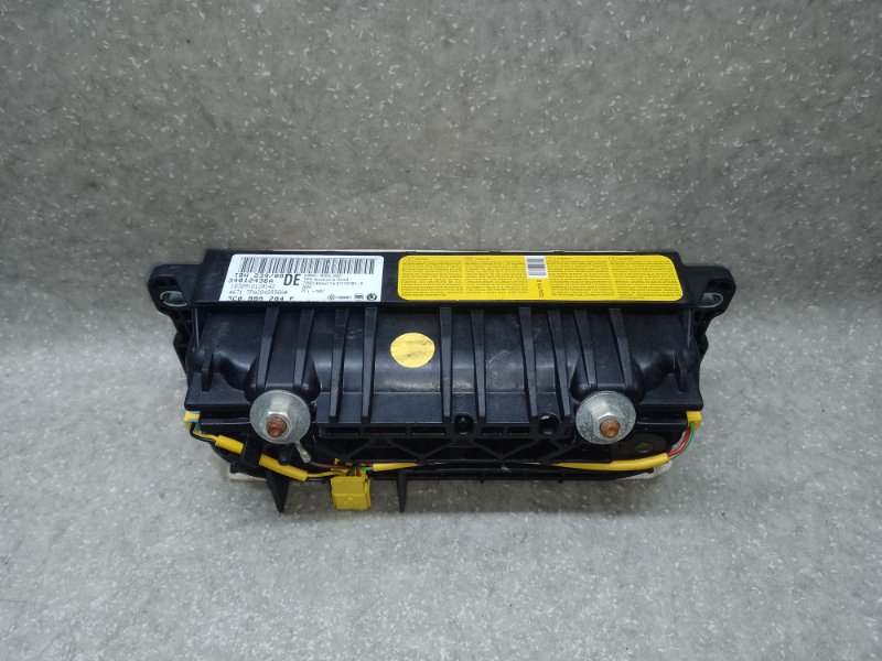 Подушка безопасности пассажира PASSAT CC 08-12 2008 2.0 CCTA Подушка безопасности пассажира PASSAT CC 08-12 2008 2.0 CCTA