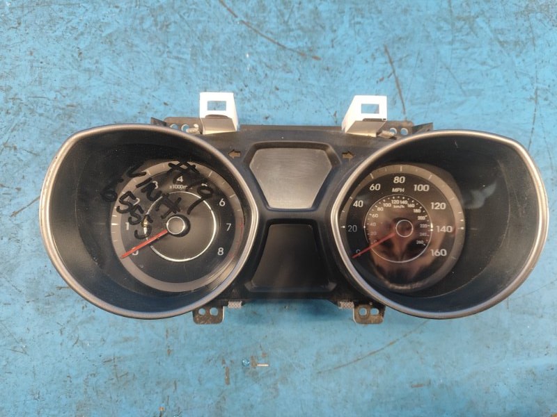 Запчасть панель приборов HYUNDAI ELANTRA MD 10-15 94001-3Y520 Б/У Панель приборов HYUNDAI ELANTRA MD 10-15 94001-3Y520 Б/У