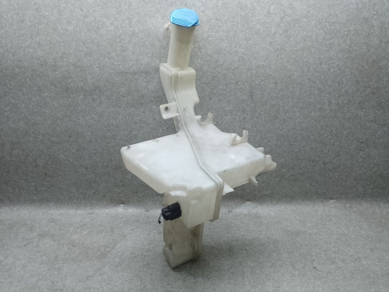 Бачок омывателя VOLKSWAGEN PASSAT CC 08-12 2008 2.0 CCTA 3C8955453C Б/У