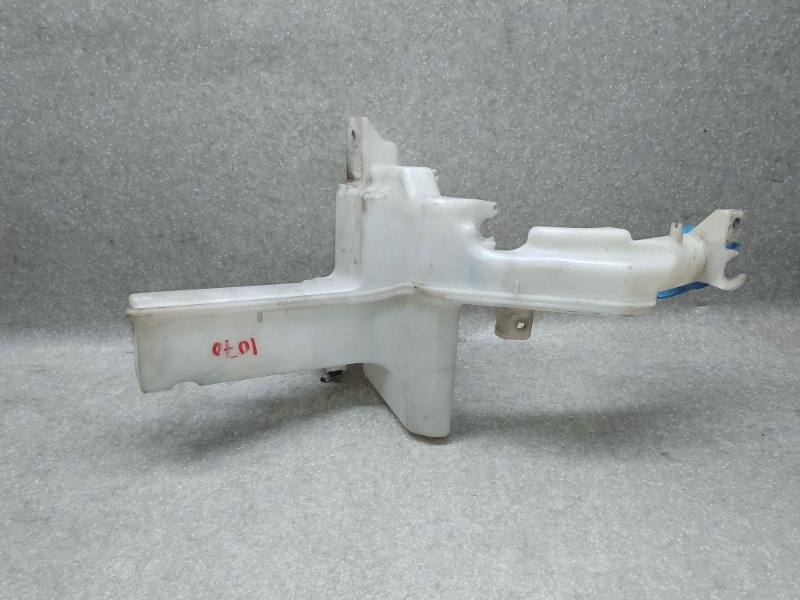 Бачок омывателя PASSAT CC 08-12 2008 2.0 CCTA