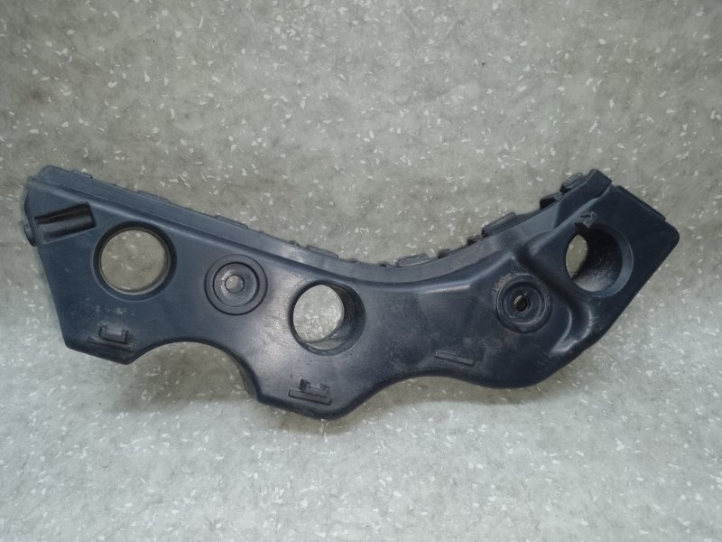 Кронштейн переднего бампера (на крыле) левый VOLKSWAGEN PASSAT CC 08-12 2008 2.0 CCTA 3C8807183A Б/У