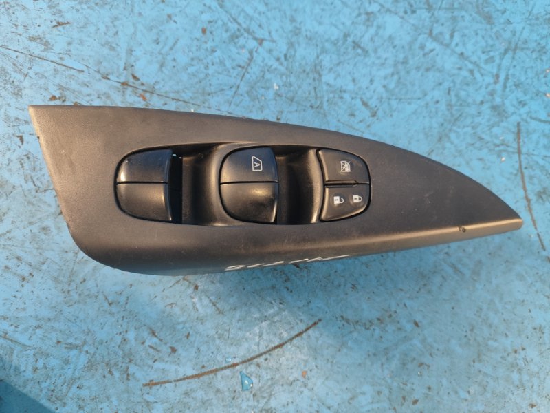 Блок управления стеклоподъемниками передний левый SENTRA B17 12-21