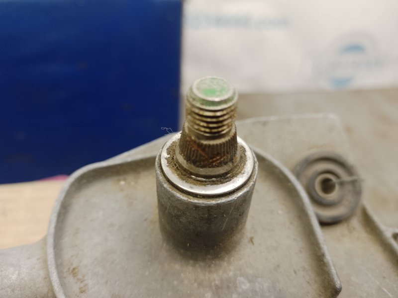 Трапеция стеклоочистителей RX300/330/350/400 03-09