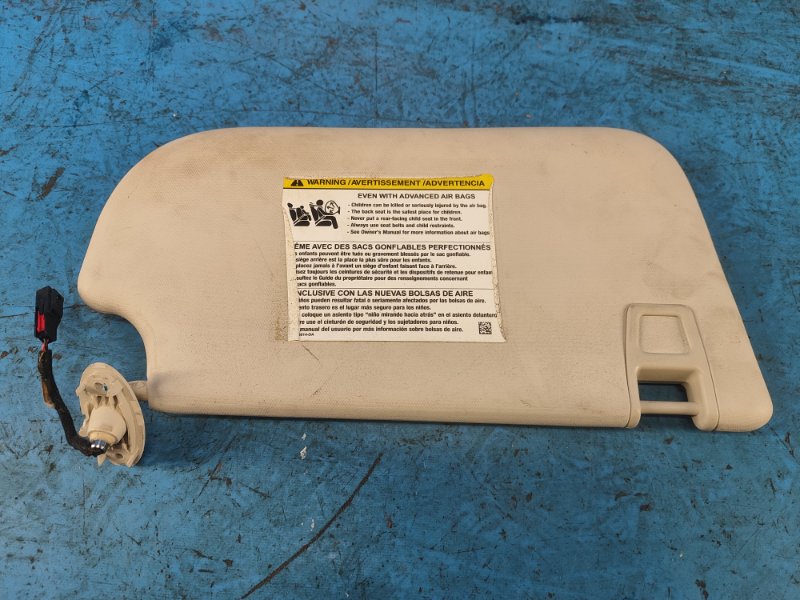 Козырек солнцезащитный левый FOCUS 10-18 Козырек солнцезащитный левый FOCUS 10-18