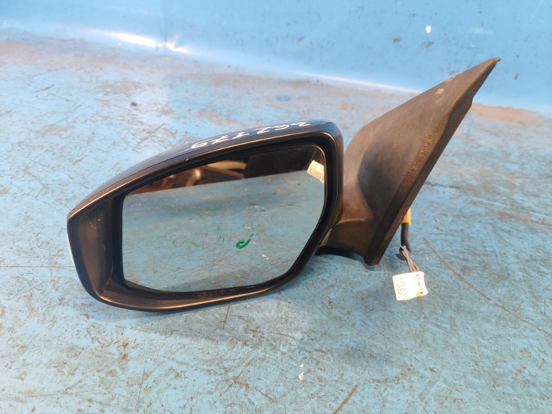 Зеркало левое SENTRA B17 12-21