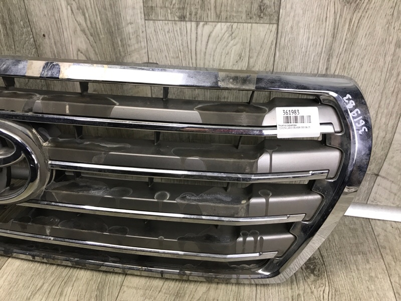 Решетка радиатора LAND CRUISER 200 08-21 Решетка радиатора LAND CRUISER 200 08-21