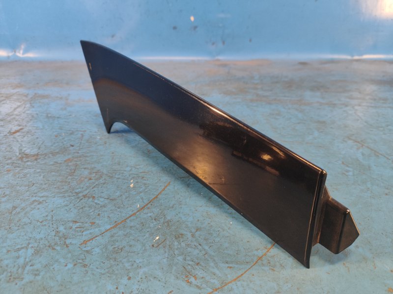 Накладка крышки багажника правая X-TRAIL/ROGUE T32 13-20 Накладка крышки багажника правая X-TRAIL/ROGUE T32 13-20