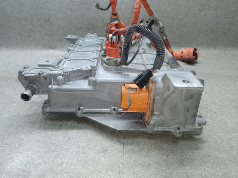 Инвертор LEAF 10-17 2011 EM61 Инвертор LEAF 10-17 2011 EM61