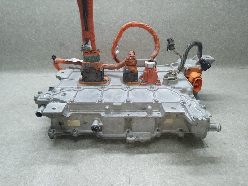 Инвертор LEAF 10-17 2011 EM61 Инвертор LEAF 10-17 2011 EM61