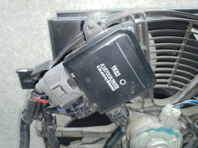 Диффузор вентилятора основного радиатора NISSAN LEAF 10-17 EM61 Диффузор вентилятора основного радиатора NISSAN LEAF 10-17 EM61