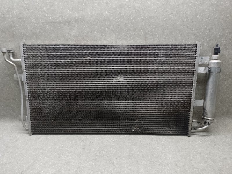 Радиатор кондиционера LEAF 10-17 2011 EM61 Радиатор кондиционера LEAF 10-17 2011 EM61