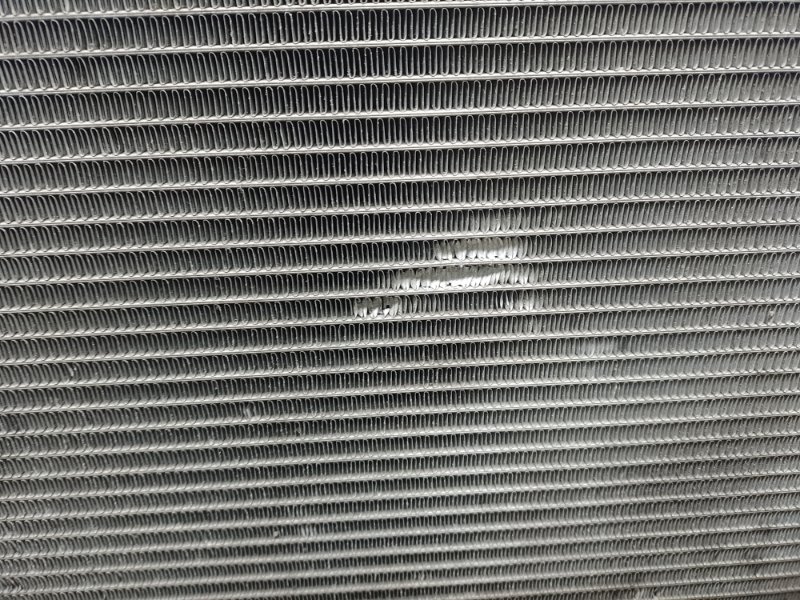 Радиатор кондиционера NISSAN LEAF 10-17 EM61 Радиатор кондиционера NISSAN LEAF 10-17 EM61