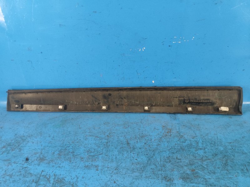 Молдинг двери передний левый X3 (F25) 11-17 Молдинг двери передний левый X3 (F25) 11-17