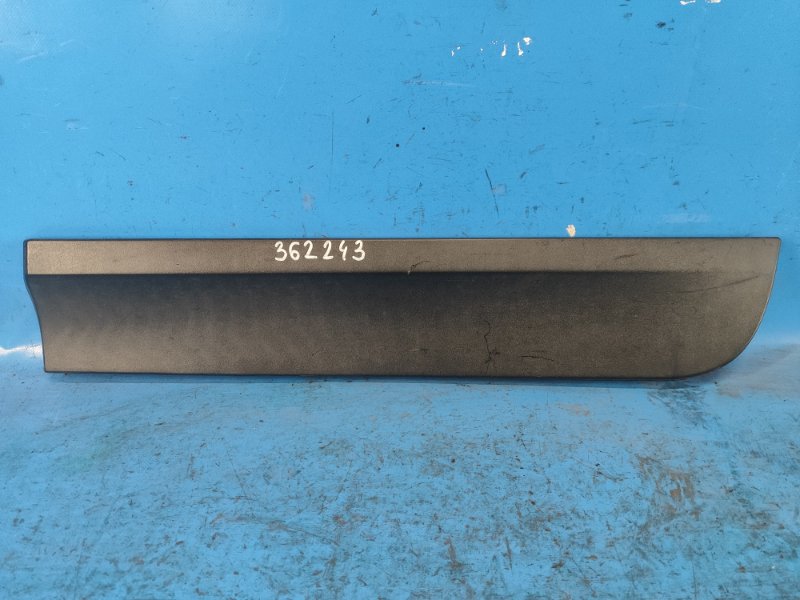 Запчасть молдинг двери задний левый BMW X3 (F25) 11-17 51137205781 Б/У Молдинг двери задний левый BMW X3 (F25) 11-17 51137205781 Б/У