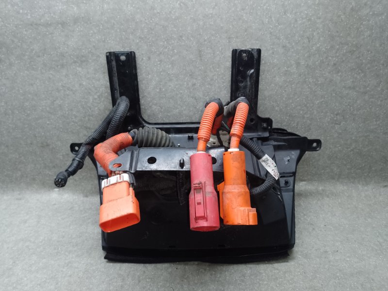 Зарядное гнездо (розетка) LEAF 10-17 2011 EM61 Зарядное гнездо (розетка) LEAF 10-17 2011 EM61