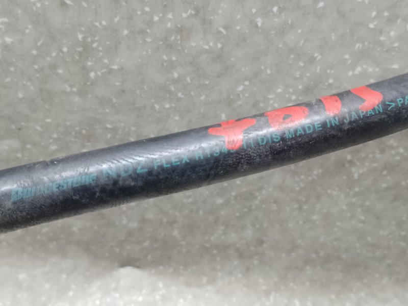 Трубка кондиционера NISSAN LEAF 10-17 EM61 Трубка кондиционера NISSAN LEAF 10-17 EM61