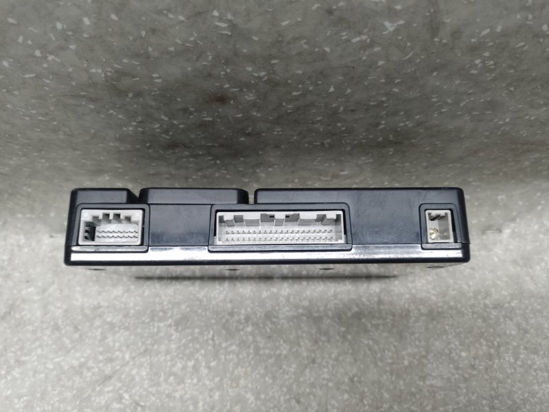 Блок комфорта NISSAN LEAF 10-17 EM61 Блок комфорта NISSAN LEAF 10-17 EM61